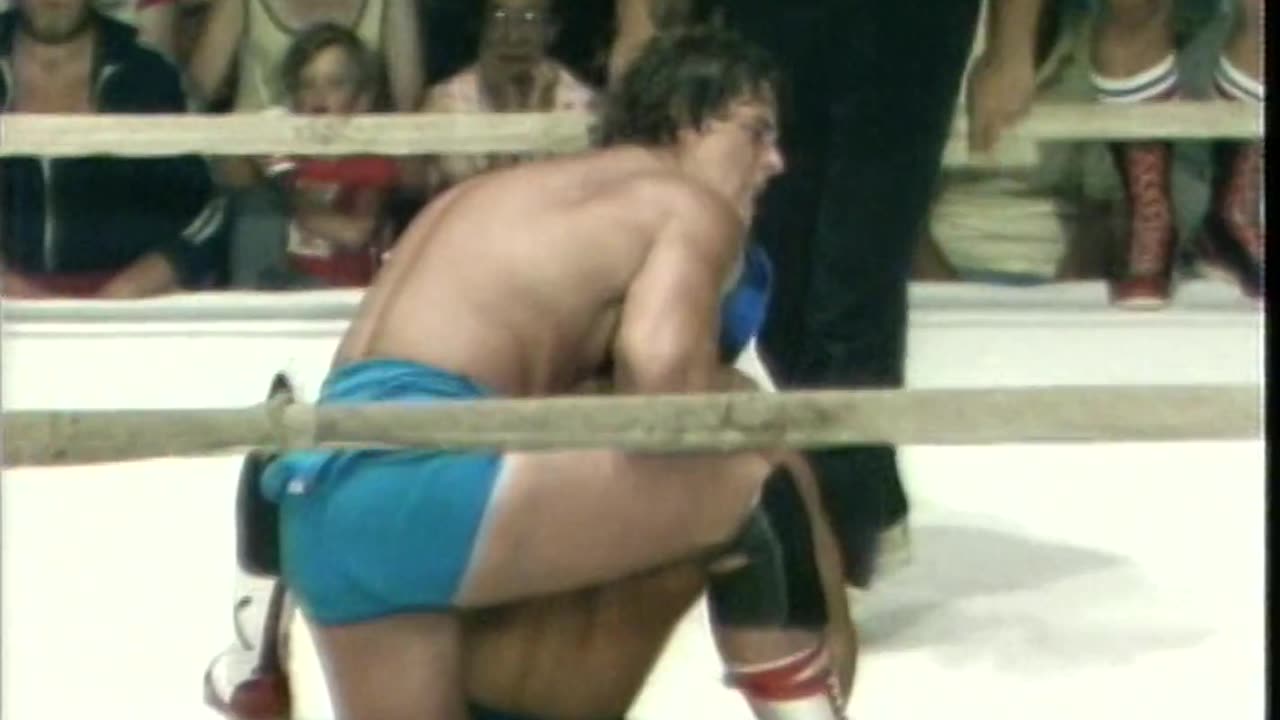 (1983.08.05) The Cobra & Hiro Saito vs Davey Boy Smith & Keith Hart