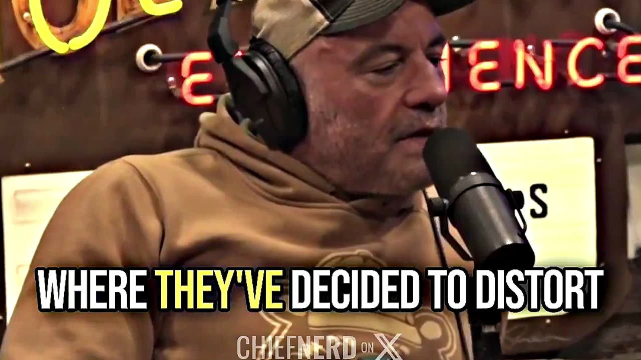 Joe Rogan EXPOSES Deep State "TRUMP PSY-OP"😲