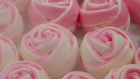 rose shaped buns