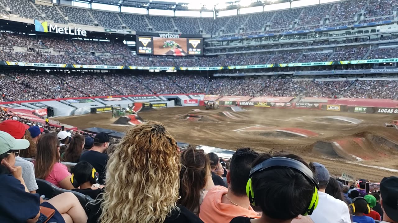 Grave Digger vs Kraken at Monster Jam 2024 - Metlife Stadium