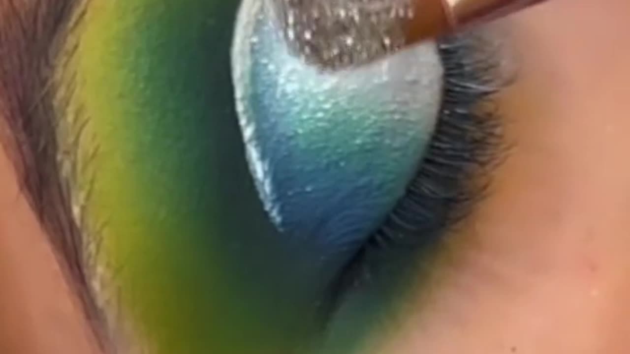 New eye makeup look by Fara imran