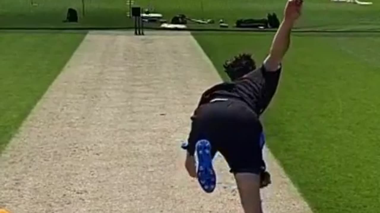 George Garton Fast Bowling action in slow motion