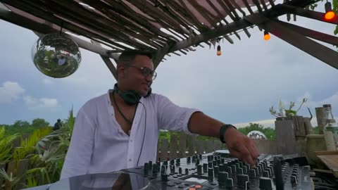 Akash _ Deep Melodic House Mix