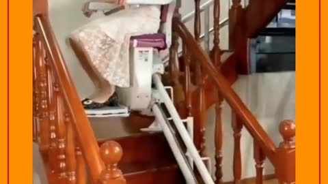Cadeira elevatória para pessoa com deficiência subir escadas