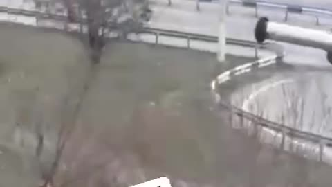 Video from Tsuryupinsk, a city on the opposite bank from Kherson