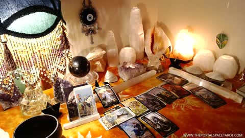 Taurus Dec 2021:Get into nature. Keep a positive mindset. Trust in miracles!