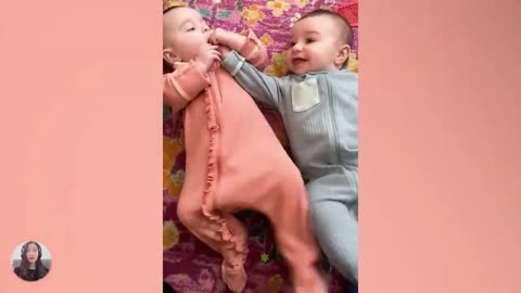 Try Not to Laugh-crazy Twin Babies
