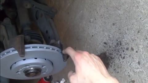 VW GOLF IV-Wymiana klocków i tarcz hamulcowych-PRZÓD