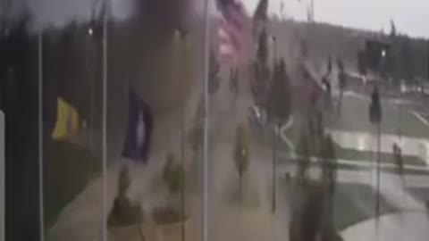 Us flag still standing after a tornado 🇺🇸🌪
