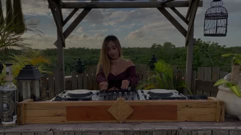 Juli Aristy _ Techno Jungle Tulum Mix