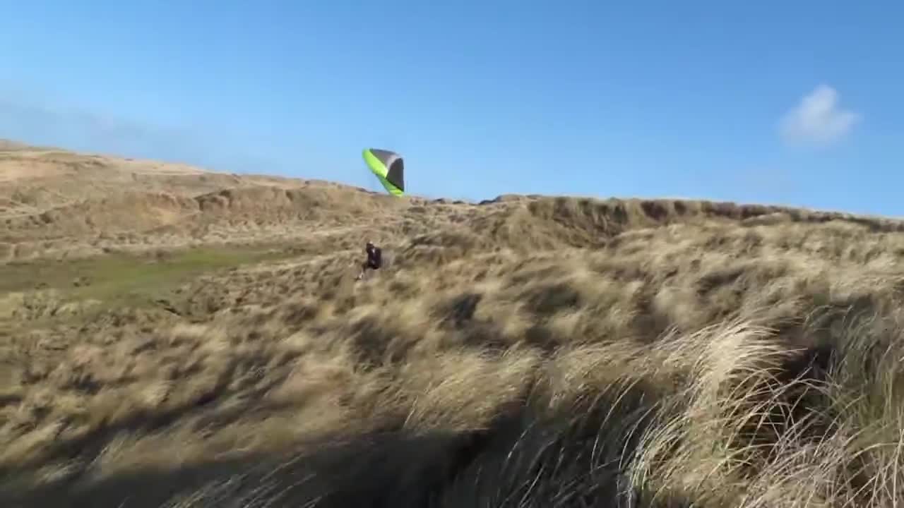 Flying a kite! like a paraglider
