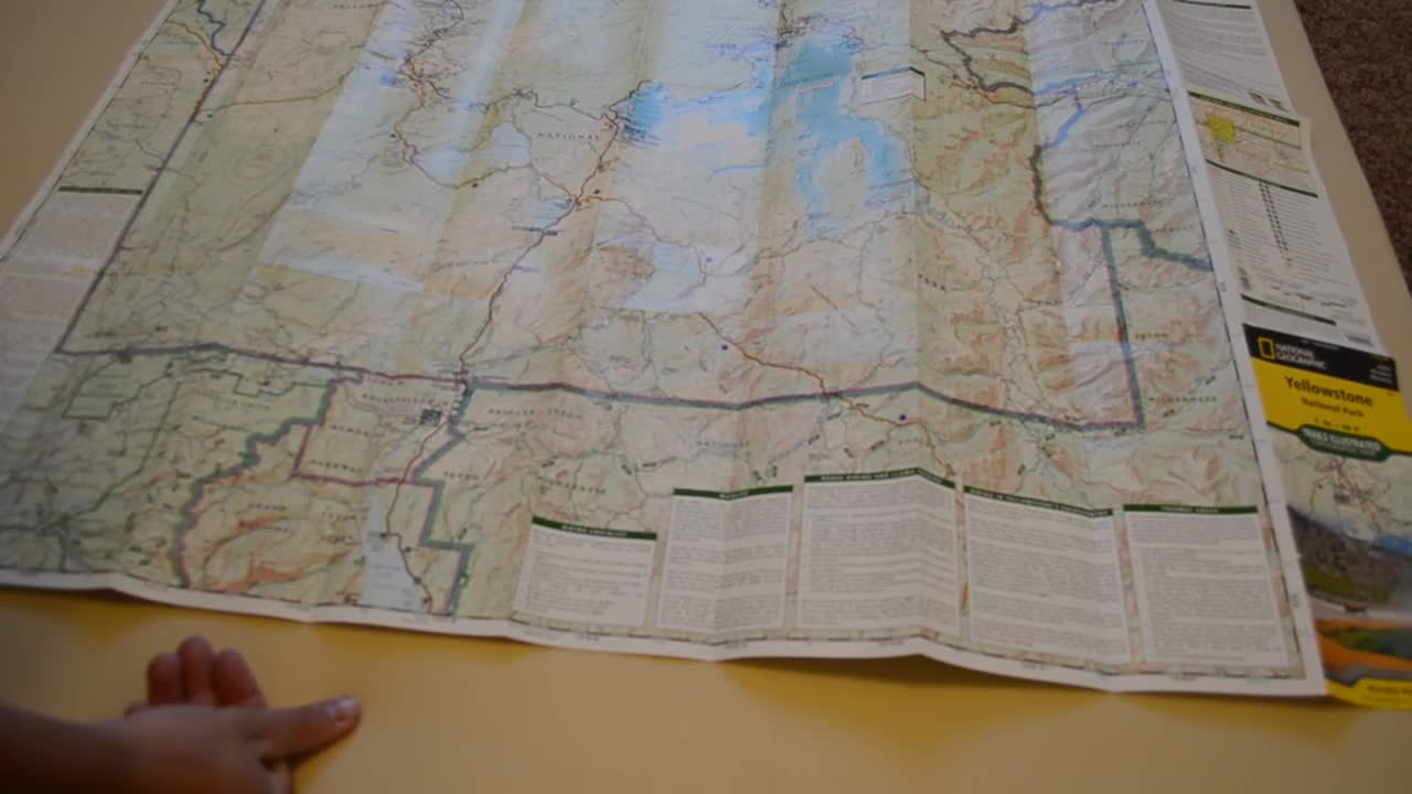 Trails Illustrated Yellowstone National Park Trail Map