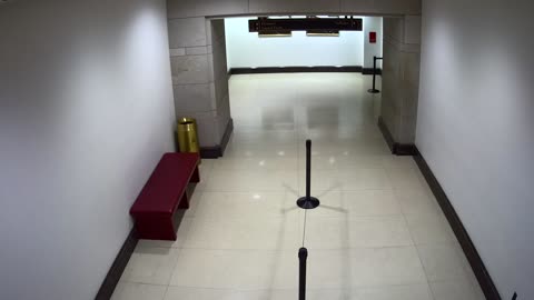 7080CVCULElevator17-18toGalleries_2021-01-05_07h00min00s787ms.mp4
