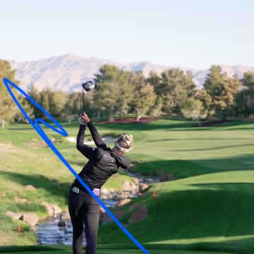 Nelly Korda Nike swoosh path #golf #golfer #professional #athlete #nelly #korda #path #green #nike