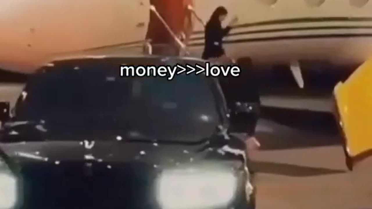 To Get A Rich Life Style #attitude #millionaire #business #viralreels #shorts #richman #girlfriend
