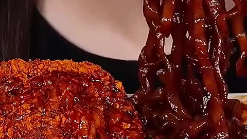 Black Bean Noodles, KFC Spicy Fried Chicken #zoeyasmr #zoeymukbang #bigbites #mukbang #asmr #food #먹