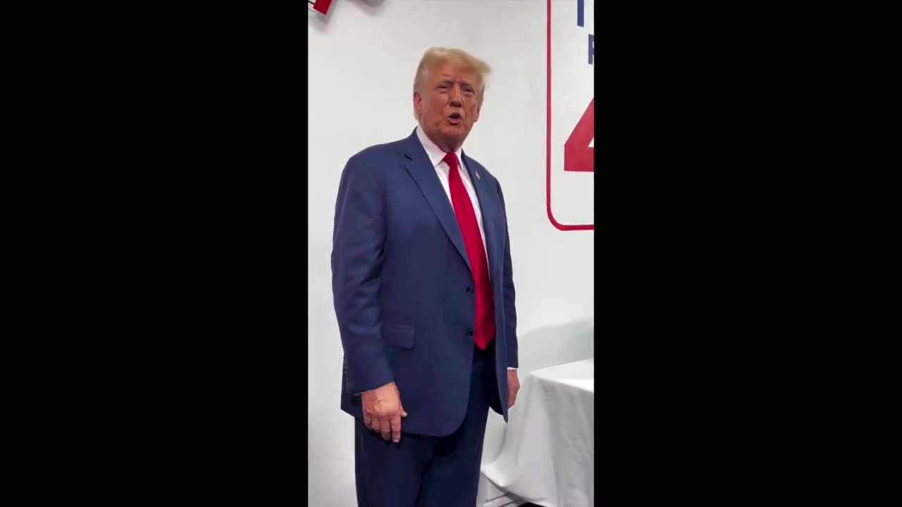 President Trump exposes and NBC Reporter in front of a live audience!
