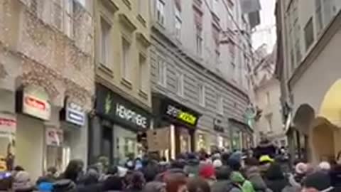 Austrians defying lockdown restrictions