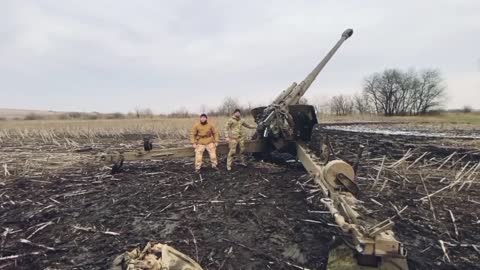 Ukrainian Artillerymen are insane