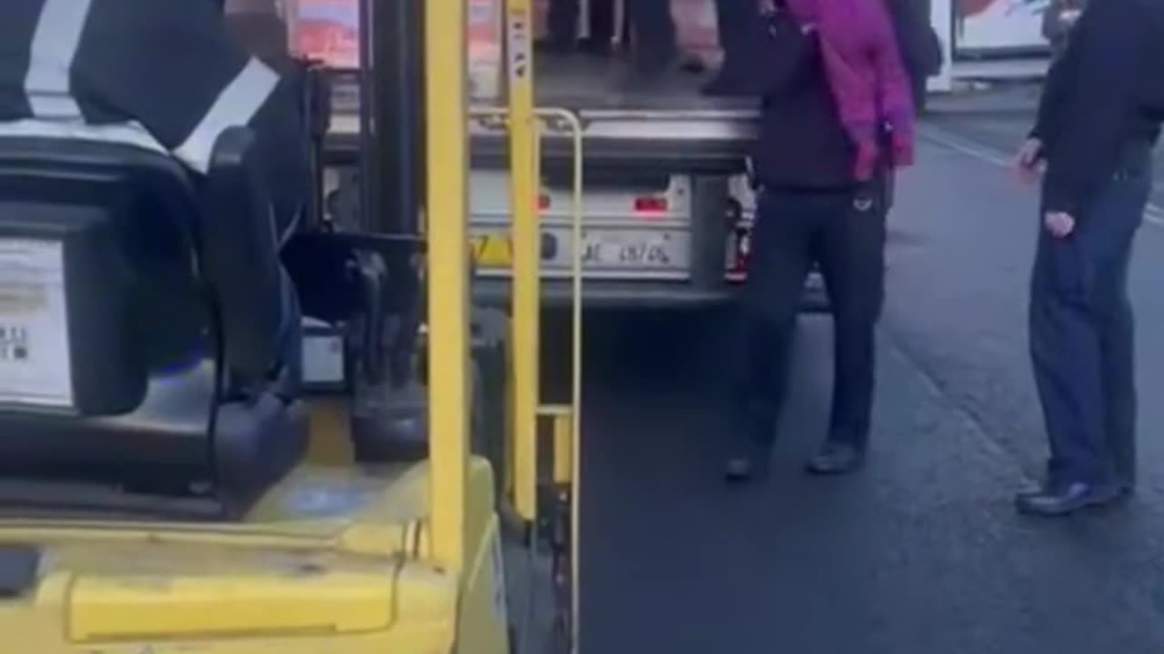 Childs found last days in a Truck in London by Police Officers