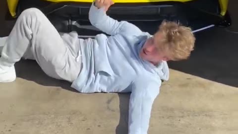 FAKE HAND PRANK