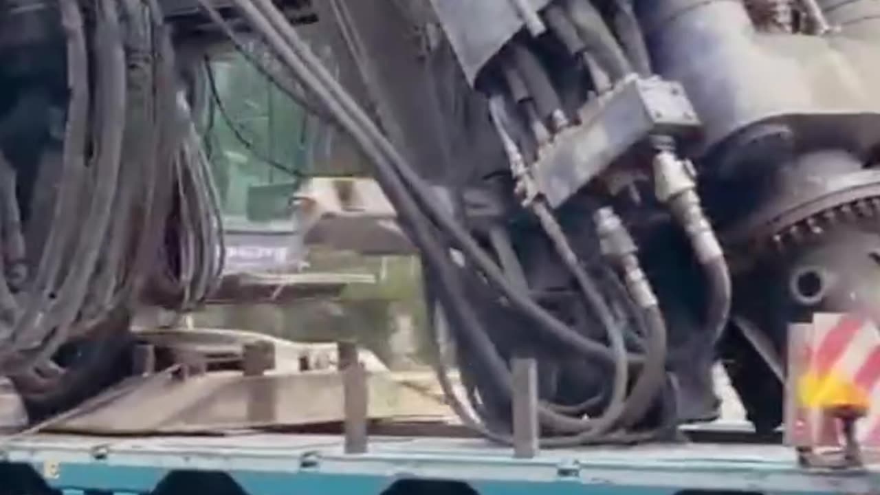 Epic Live Action: Heavy Crane on a Lowboy Trailer! 🚛