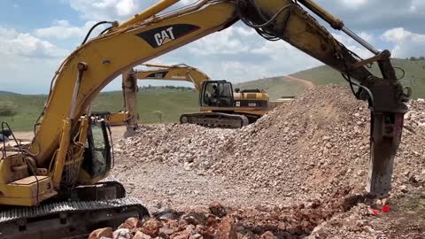 Large construction machinery