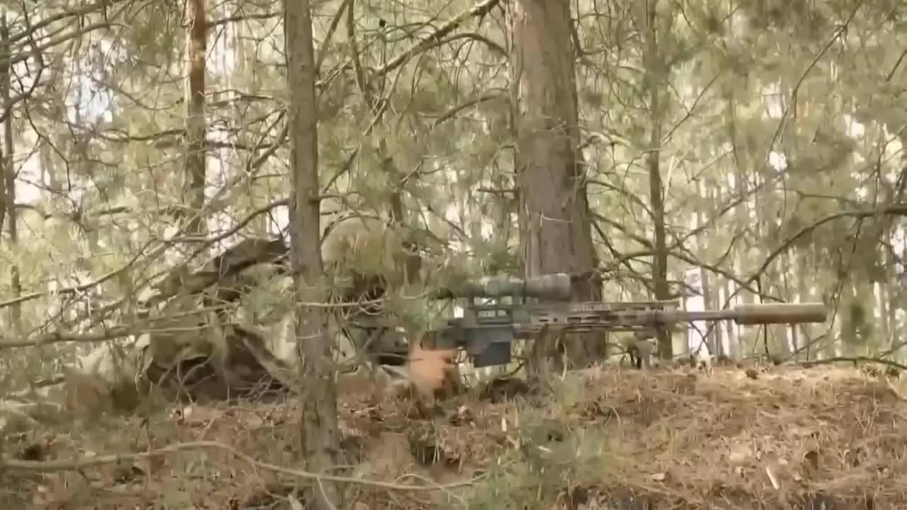 Emergency Call From Kremlin Clumsy Russian Tank Crushed Its Own Soldiers!