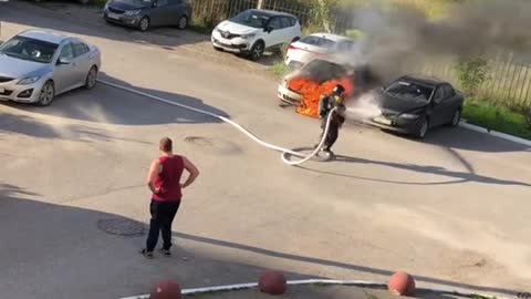 firefighters in business, 🤣 a professional is working, who feel sorry for him or the car?