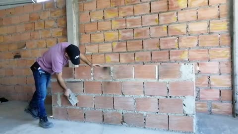 Construction with plaster
