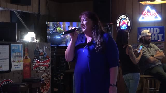Dawn singing at the Stagecoach March 5, 2022