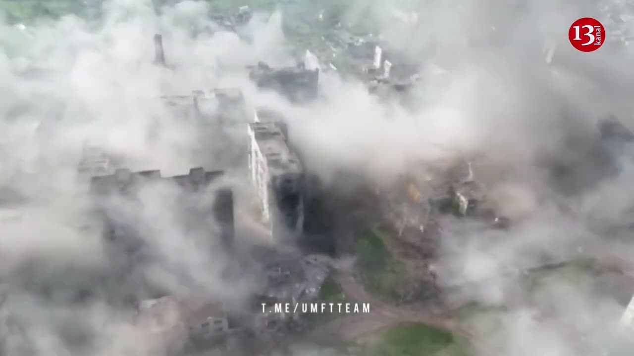 Artillery pounds devastated Bakhmut as Russia and Ukraine both claim advances