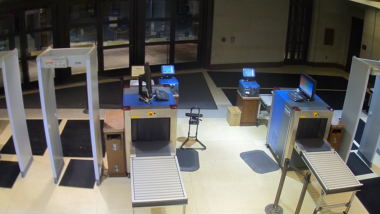 7135CVCULNScreeningLane2_2021-01-05_03h43min45s460ms.mp4