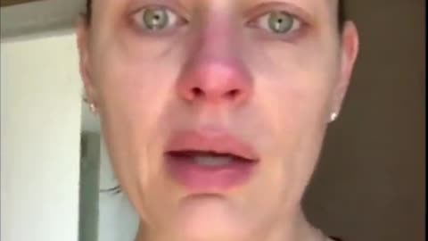 Canadian Actress Who Gets Bell's Palsy is STILL Proud to be Vaxxed