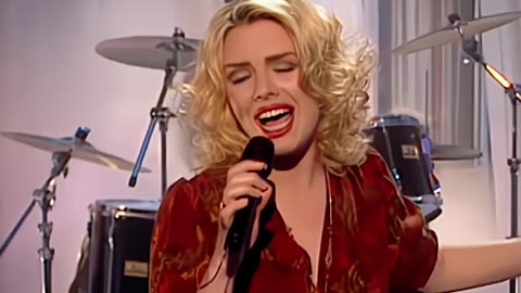 Kim Wilde - Love is Holy (Top Pops 07.05.1992) (Upscaled) UHD 4K