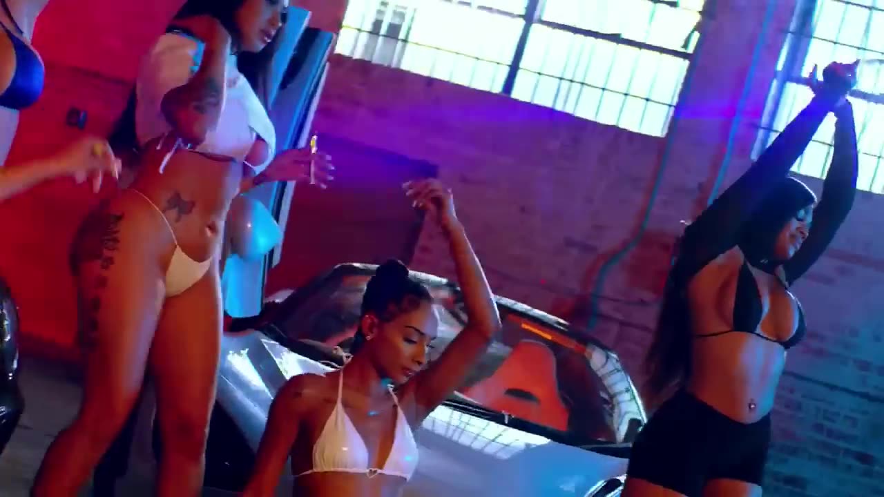 Offset - Lotta Money ft. Quavo, Takeoff & 21 Savage (Official Video)