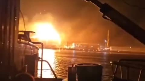 More video of a drone strike on an elevator in the port of Reni, Odessa region.