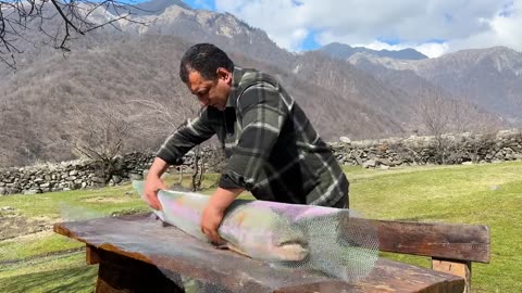 Nature Food - I Caught A Huge Fish and Cooked It in a Big Tandoor! Fish Day in the Village