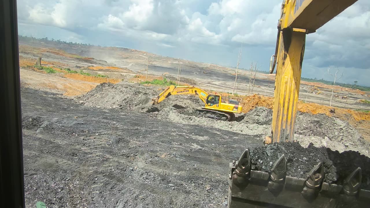 Coal minning indonesia