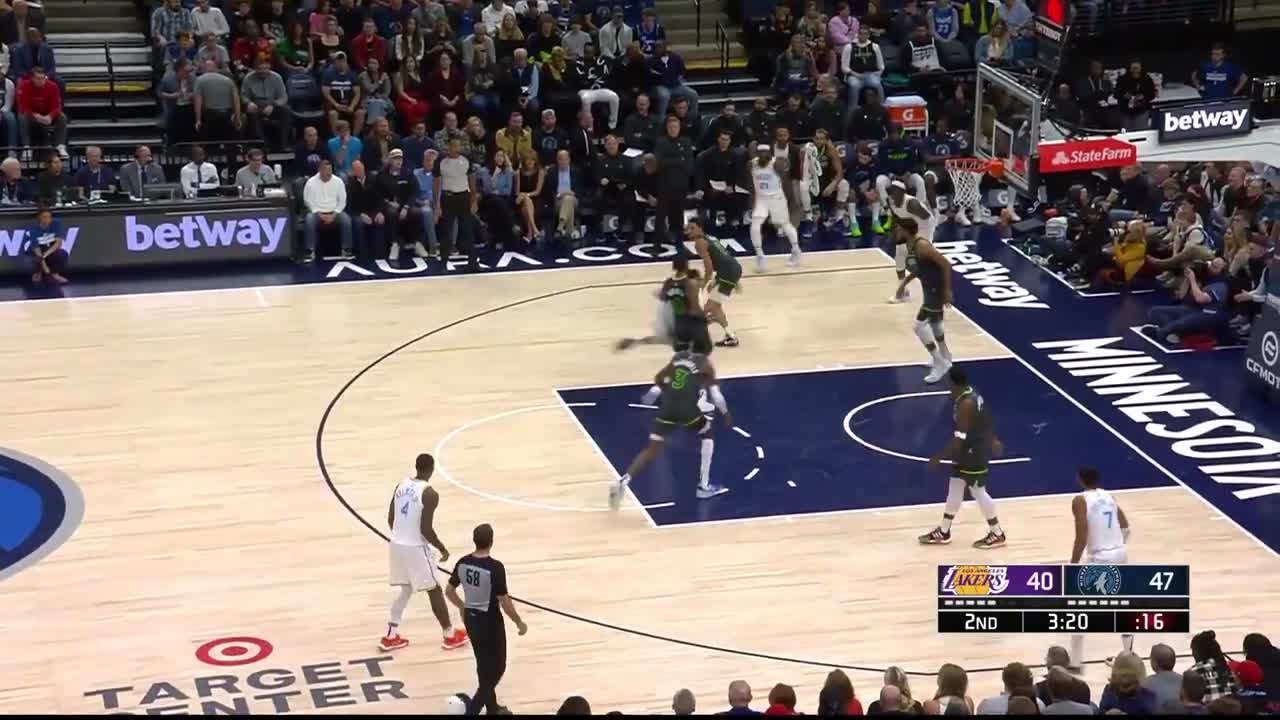 Russell Westbrook almost CRIED because he was not given a foul