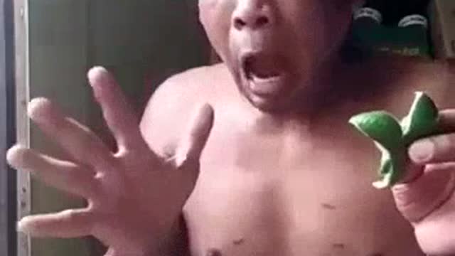 See man's face when sucking lime