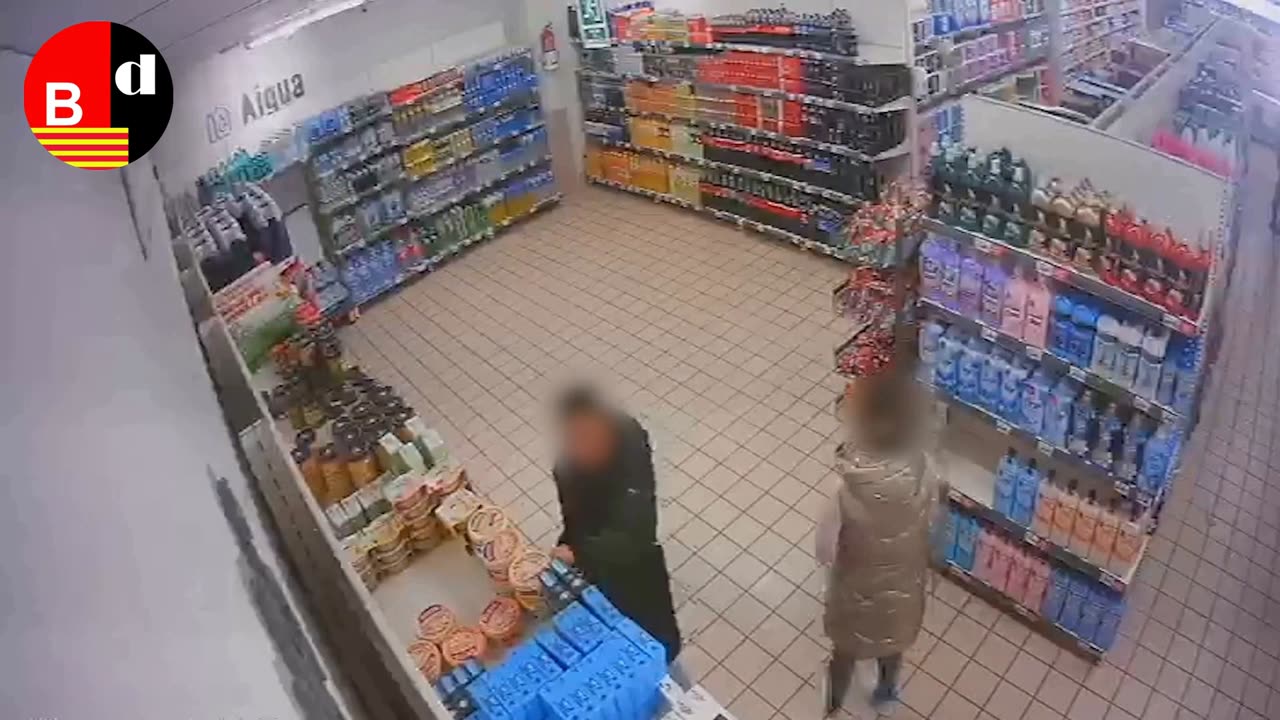 Robaban productos en establecimientos que después revendían a supermercados