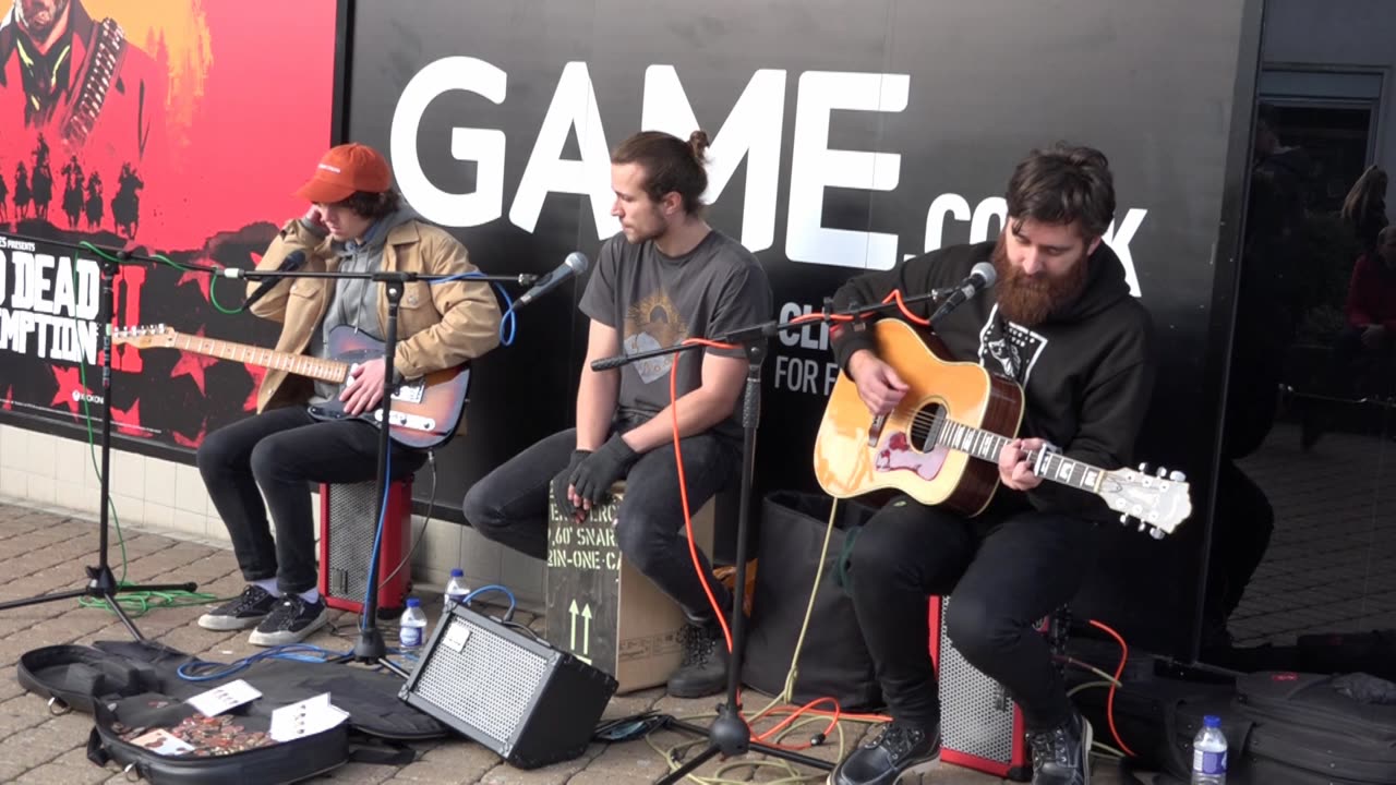 Buskerteers Band Music in the Ocean City Plymouth 22nd December 2018