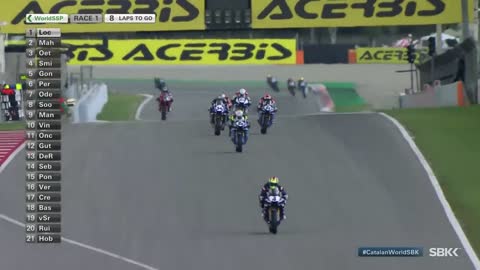 Rain cause havoc in the CLOSING MOMENTS of #WorldSSP Race 1 at Barcelona in 2020 | #CatalanWorldSBK