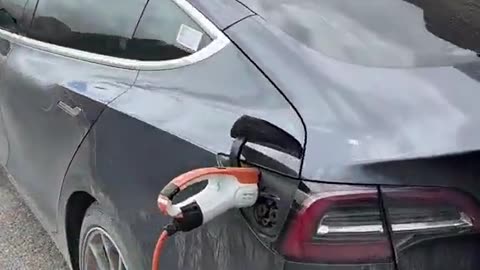 💥THIS IS THE EPITOME💥 OF PATHETIC WITH EV's, THIS MUST BE SHARED EVERYWHERE..!!