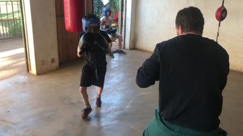 Arion - boxing training, mitt training
