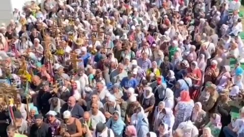 Thousands of Ukrainian women march in defiance of the Zelensky's ban against the Orthodox Church
