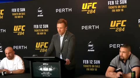 Robert Whittaker reveals his thoughts during Adesanya vs Pereira