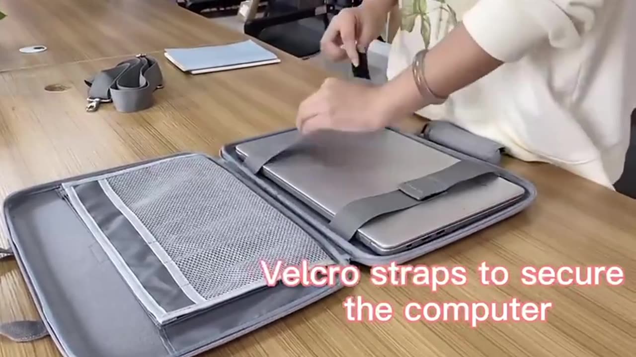 Wholesale High Quality Fashion Waterproof Shoulder Sleeve Nylon Laptop Case