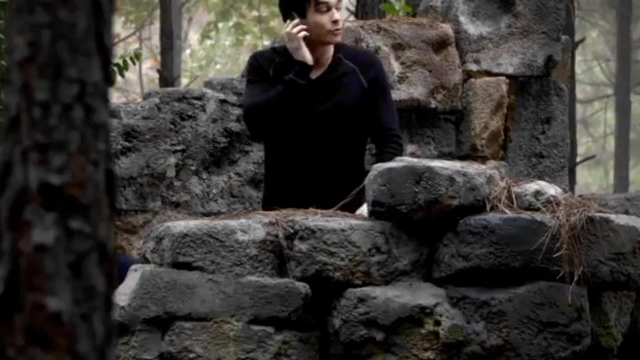Vampire diaries damon status